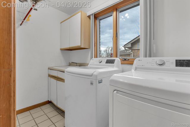 15135 CHURCHILL ST Street, Southgate, MI 48195