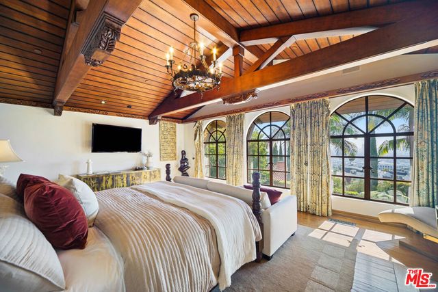 1274 N Clark Street, West Hollywood, CA 90069