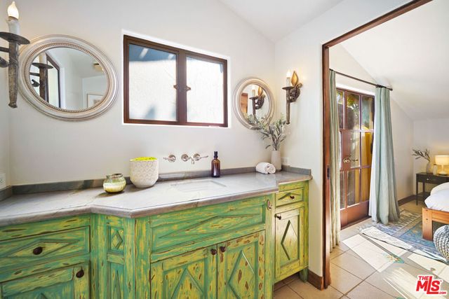 1274 N Clark Street, West Hollywood, CA 90069