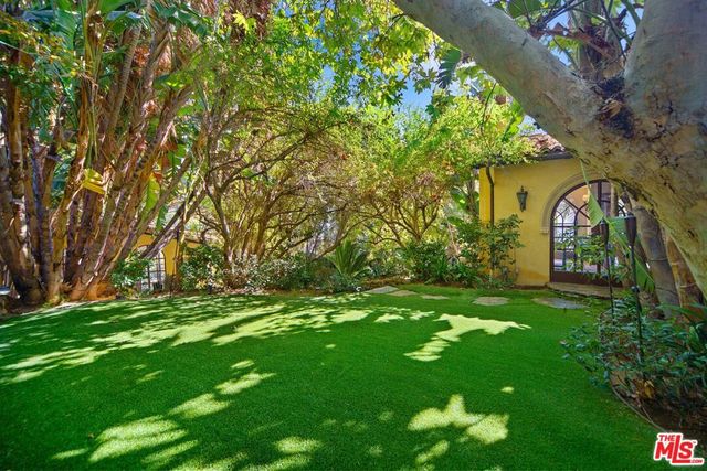 1274 N Clark Street, West Hollywood, CA 90069