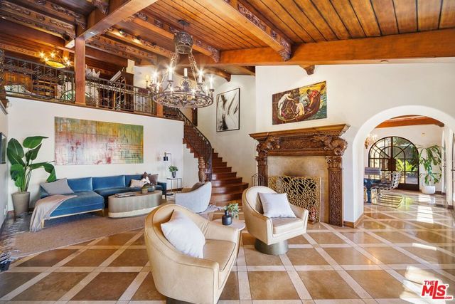 1274 N Clark Street, West Hollywood, CA 90069