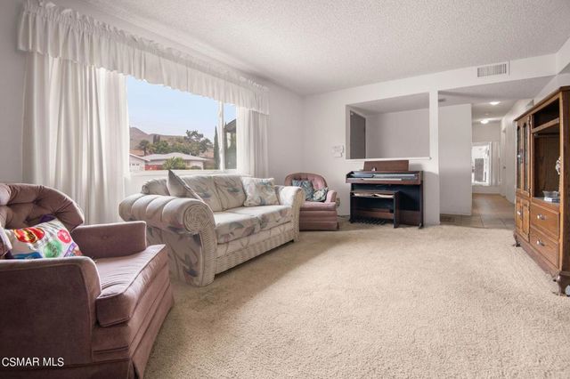 642 N Wendy Drive, Newbury Park, CA 91320