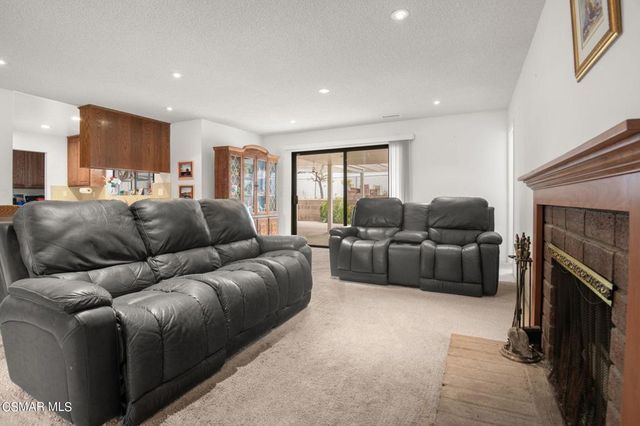 642 N Wendy Drive, Newbury Park, CA 91320