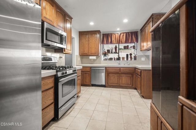 642 N Wendy Drive, Newbury Park, CA 91320