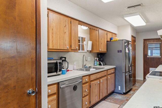 1508 Hideaway Ln W, Hideaway, TX 75771