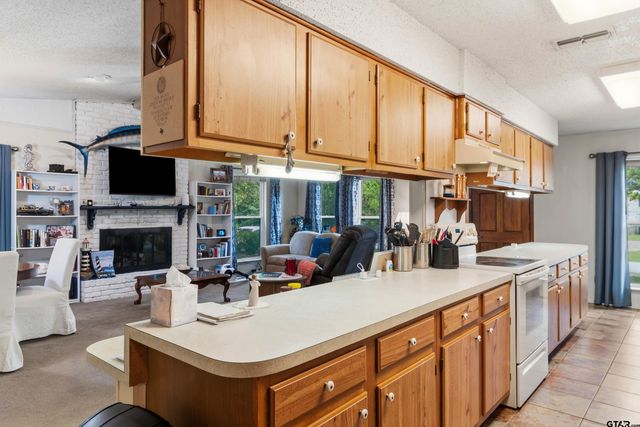 1508 Hideaway Ln W, Hideaway, TX 75771