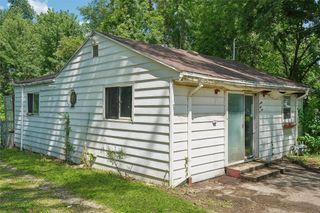 2510 NE 51st Court, Des Moines, IA 50317