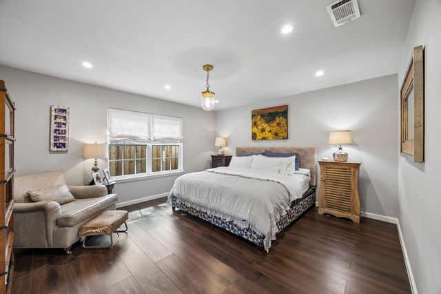 9422 Lenel Place, Dallas, TX 75220