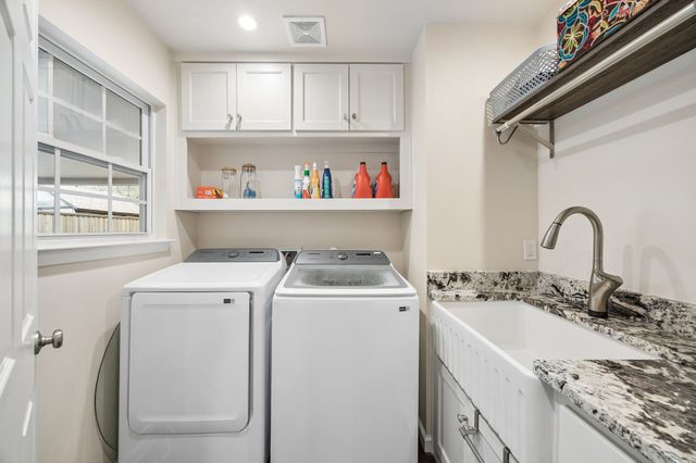 9422 Lenel Place, Dallas, TX 75220