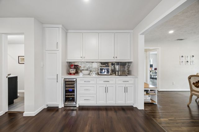 9422 Lenel Place, Dallas, TX 75220