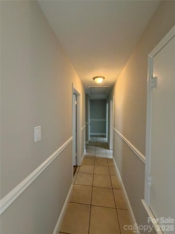 7101 Riding Trail Road, Charlotte, NC 28212