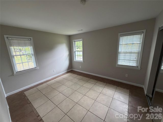 7101 Riding Trail Road, Charlotte, NC 28212