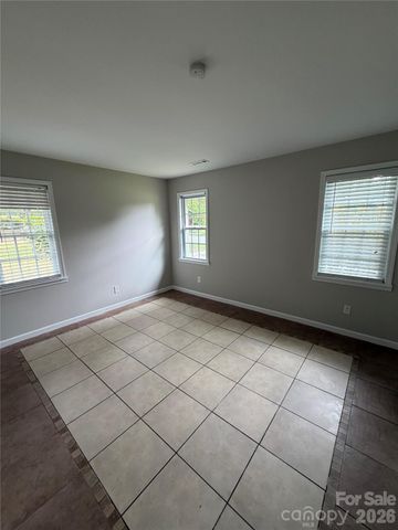 7101 Riding Trail Road, Charlotte, NC 28212