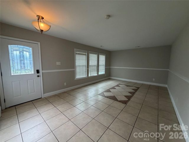 7101 Riding Trail Road, Charlotte, NC 28212