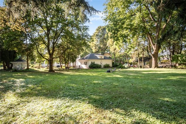 4430 Saint Paul Boulevard, Irondequoit, NY 14617