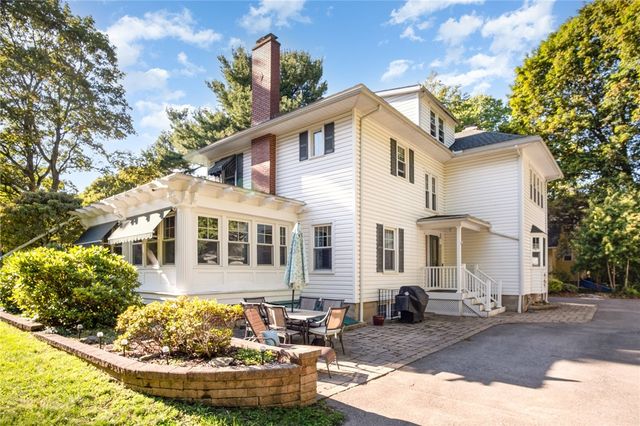 4430 Saint Paul Boulevard, Irondequoit, NY 14617