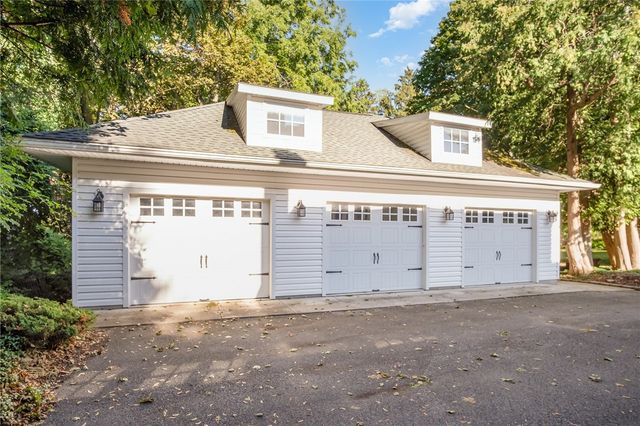 4430 Saint Paul Boulevard, Irondequoit, NY 14617