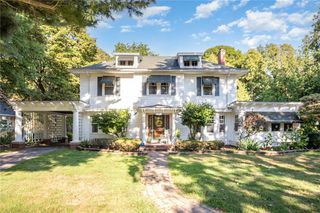 4430 Saint Paul Boulevard, Irondequoit, NY 14617