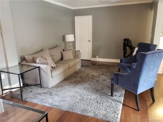 811 Bronx River Road 1 C, Bronxville, NY 10708