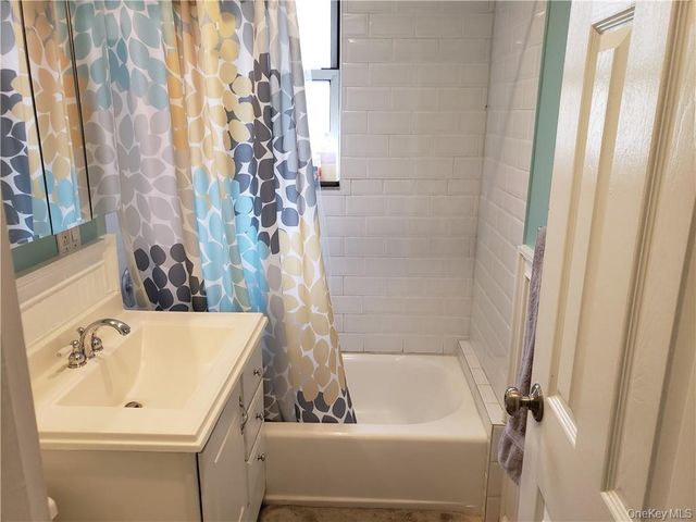811 Bronx River Road 1 C, Bronxville, NY 10708