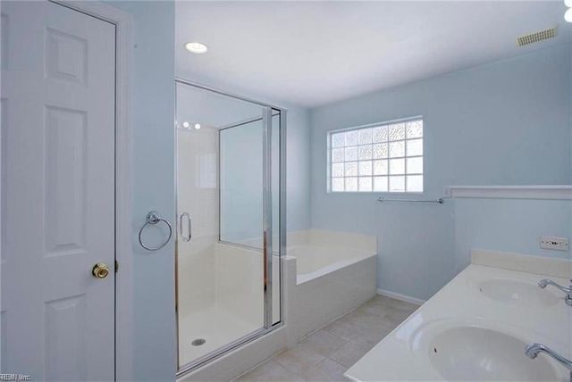 141 Baker Farm DR, Hampton, VA 23666