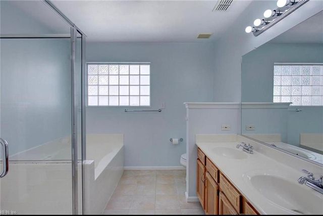 141 Baker Farm DR, Hampton, VA 23666