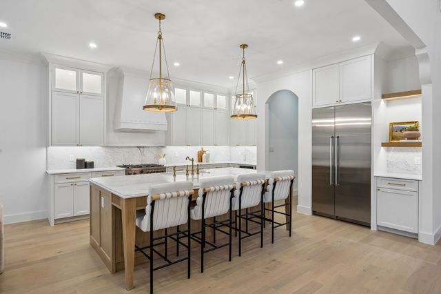 3724 Highgrove Drive, Dallas, TX 75220