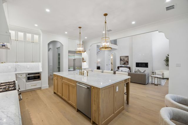 3724 Highgrove Drive, Dallas, TX 75220