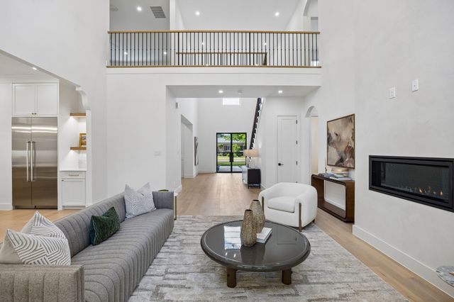 3724 Highgrove Drive, Dallas, TX 75220