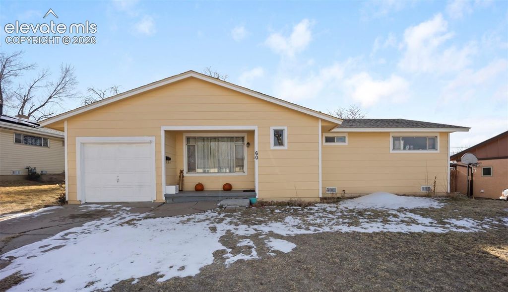 60 Loch Lomond Lane, Pueblo, CO 81001 — exterior