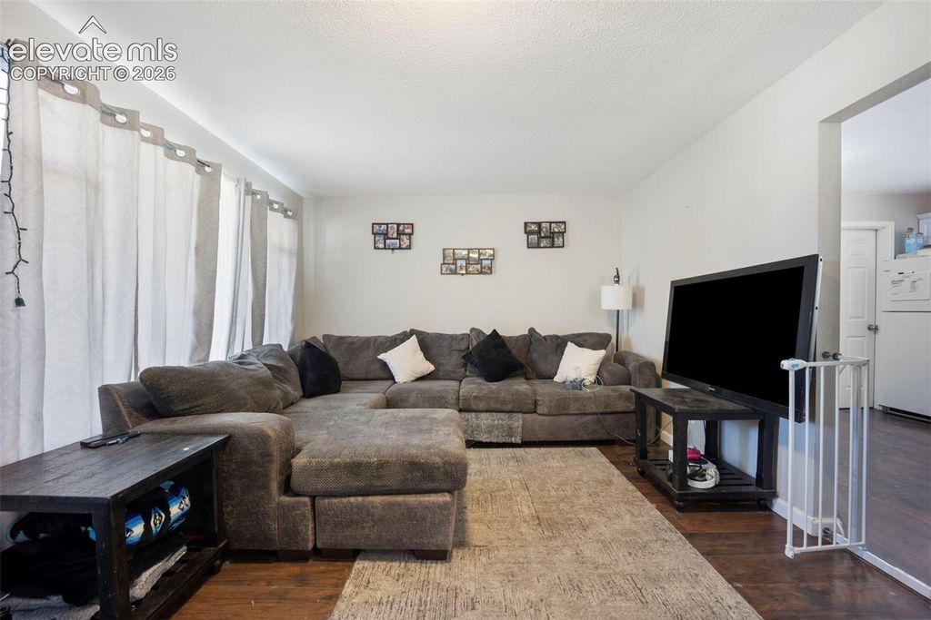 60 Loch Lomond Lane, Pueblo, CO 81001 — photo 5