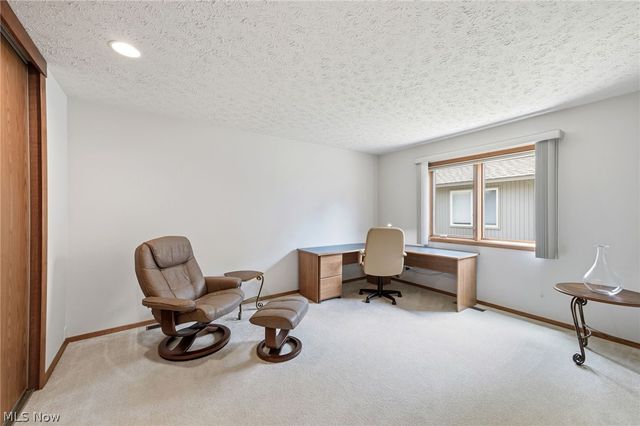 32672 Heron Circle, North Ridgeville, OH 44039