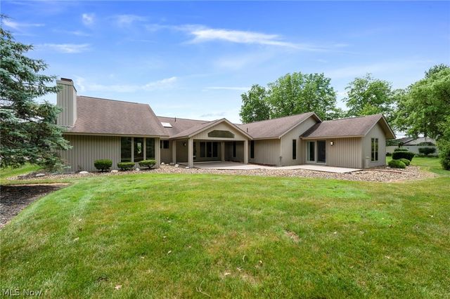 32672 Heron Circle, North Ridgeville, OH 44039