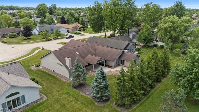 32672 Heron Circle, North Ridgeville, OH 44039