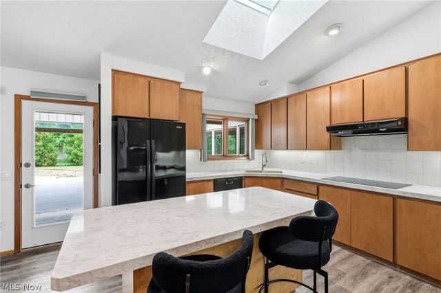 32672 Heron Circle, North Ridgeville, OH 44039