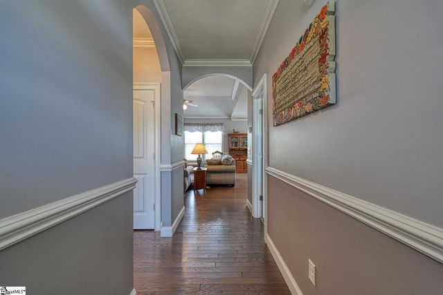 205 Creekside Farms Way, Duncan, SC 29334