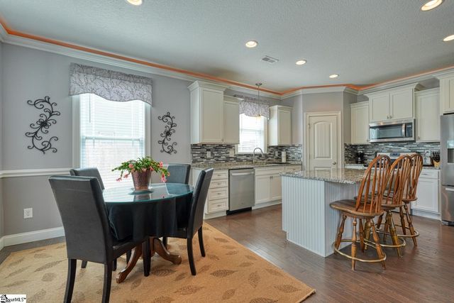 205 Creekside Farms Way, Duncan, SC 29334