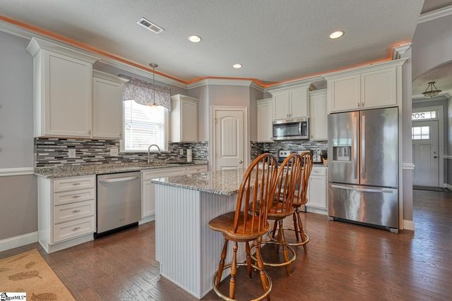 205 Creekside Farms Way, Duncan, SC 29334