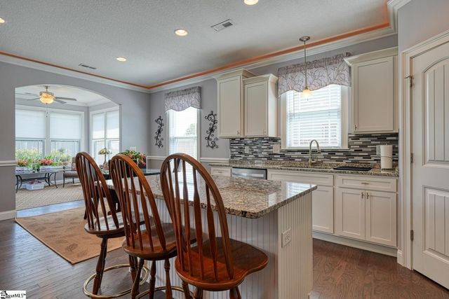 205 Creekside Farms Way, Duncan, SC 29334