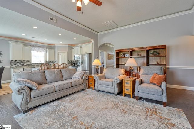 205 Creekside Farms Way, Duncan, SC 29334