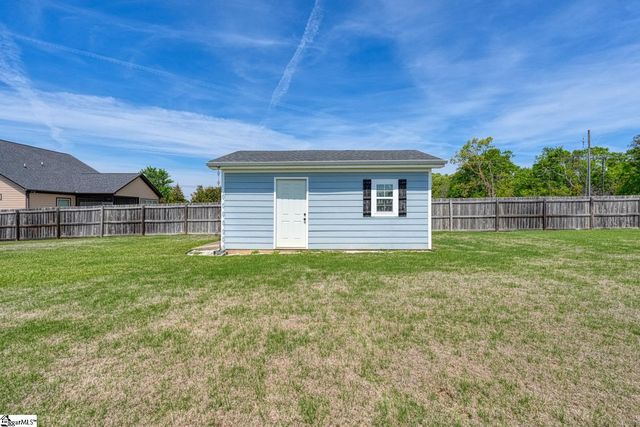 205 Creekside Farms Way, Duncan, SC 29334