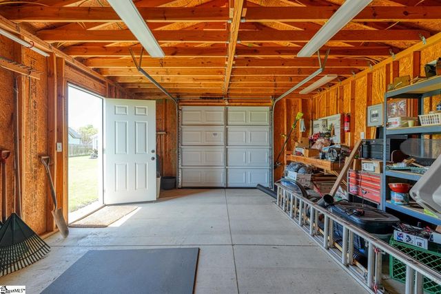 205 Creekside Farms Way, Duncan, SC 29334