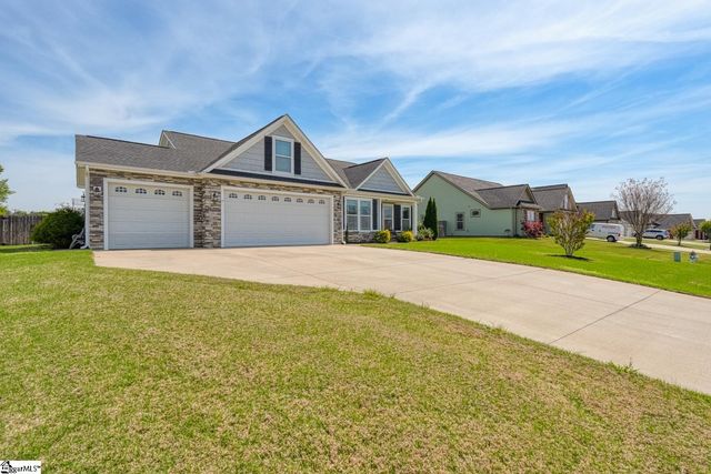 205 Creekside Farms Way, Duncan, SC 29334
