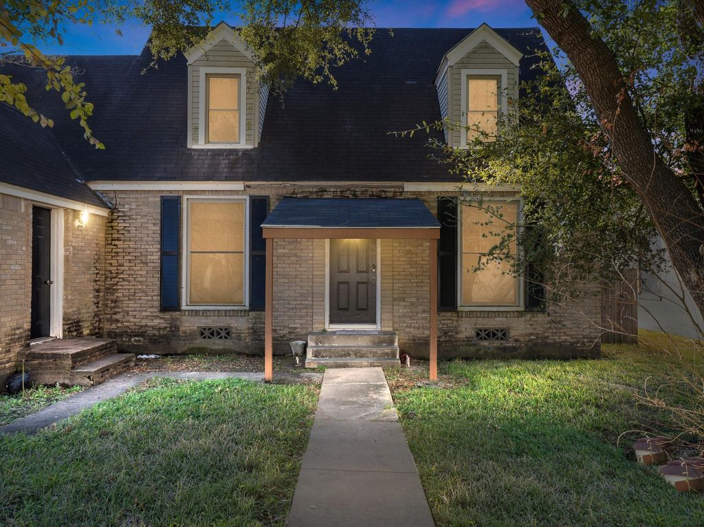 2520 1st Street, Bay City, TX 77414