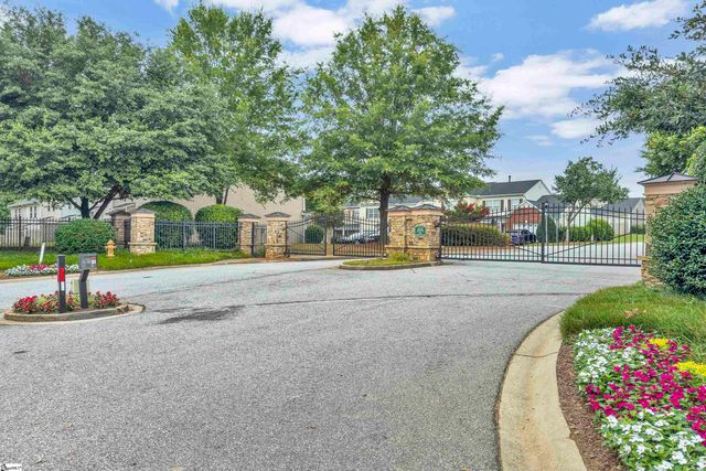 184 Shady Grove Drive, Simpsonville, SC 29681