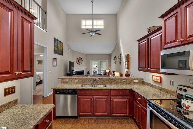 184 Shady Grove Drive, Simpsonville, SC 29681