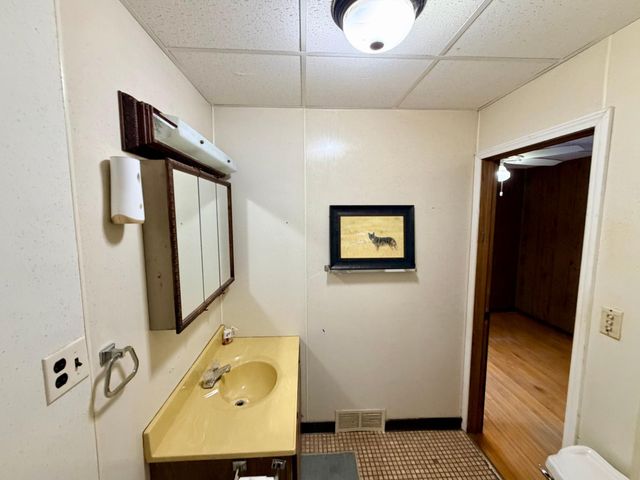 126 2nd Street SW, Chisholm, MN 55719