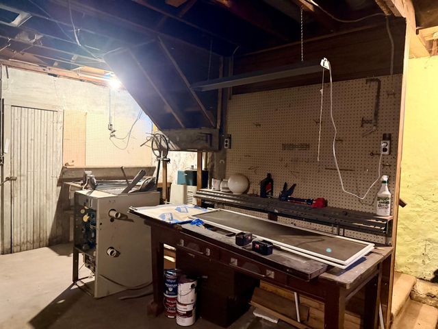 126 2nd Street SW, Chisholm, MN 55719