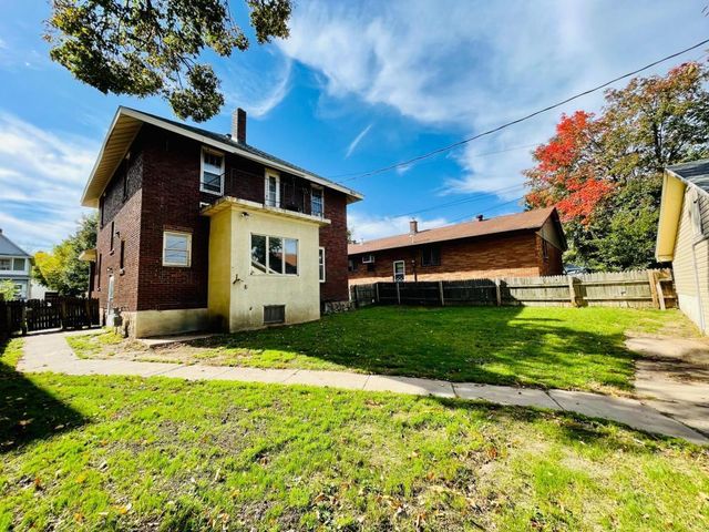 126 2nd Street SW, Chisholm, MN 55719