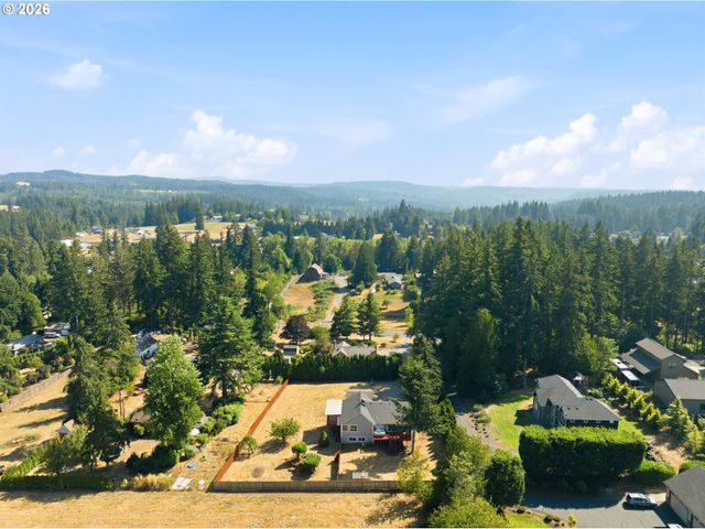 17987 S REDLAND Rd, Oregon City, OR 97045